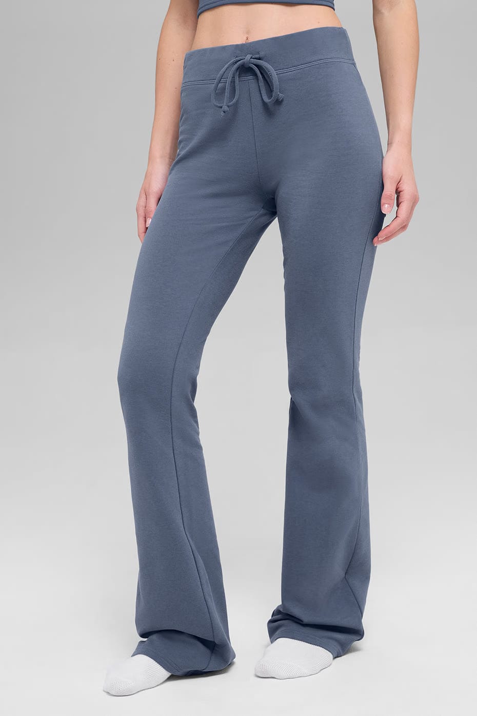 Alo Yoga Sway Bootcut Sweatpant - Bluestone