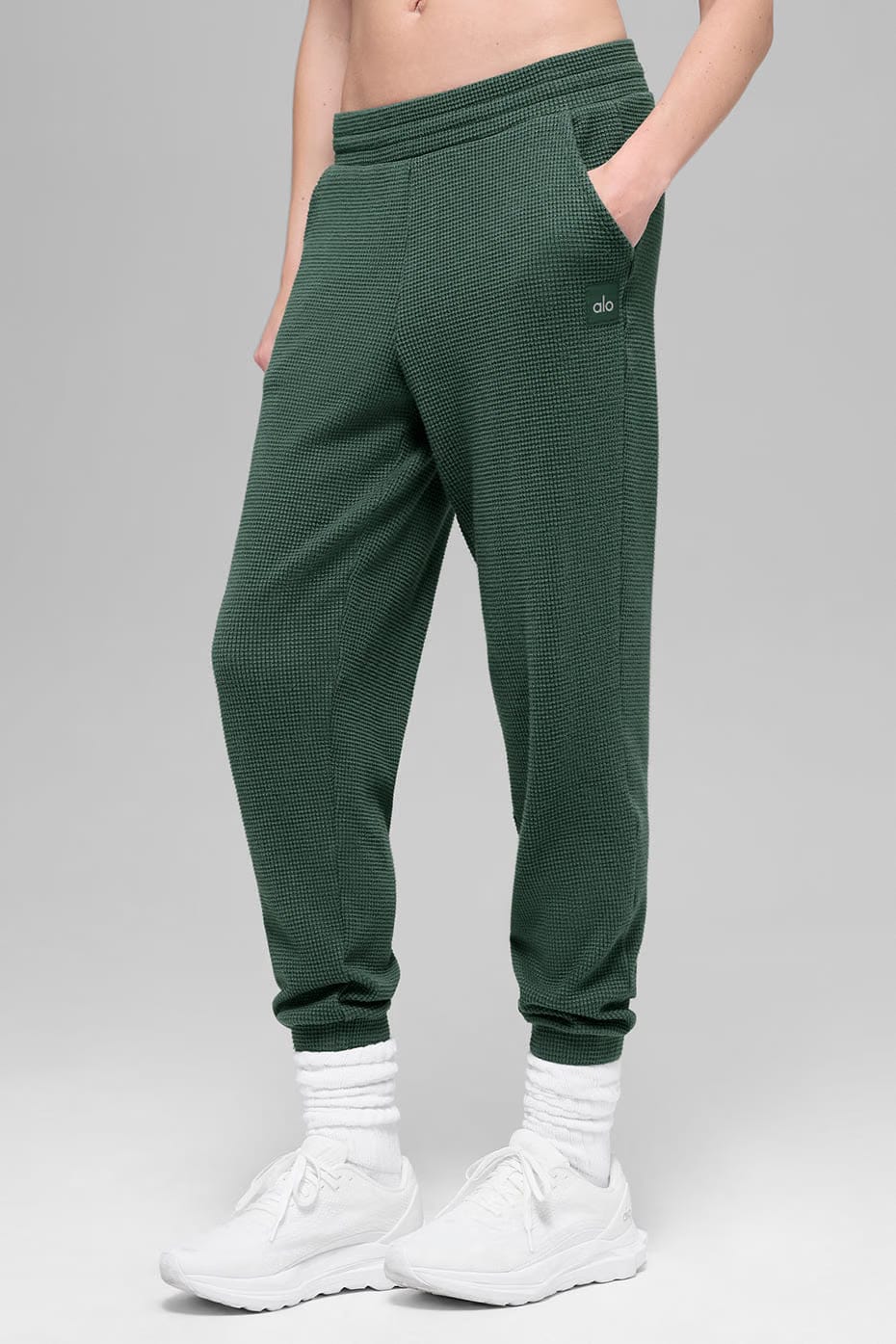 Alo Yoga Waffle Weekend Escape Jogger - Clover Green