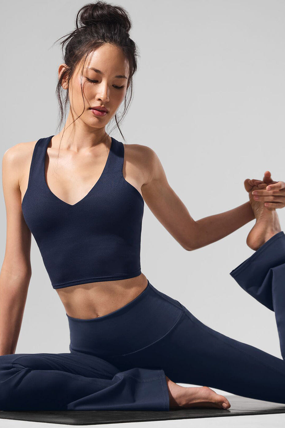 Alo Yoga Airbrush Real Bra Tank - Navy