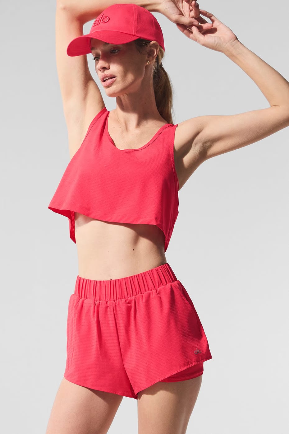 Alo Yoga Cropped Sport Star Tank - Candy Red