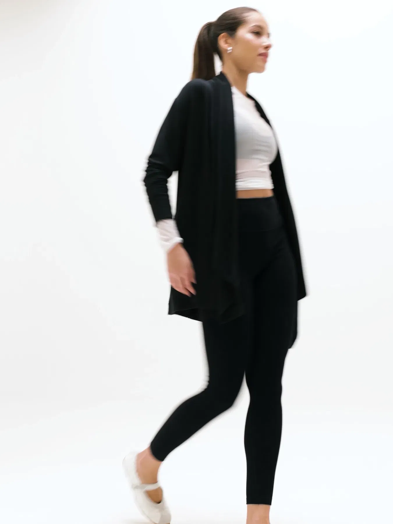Athleta Pranayama Restore Wrap - Black (Black)