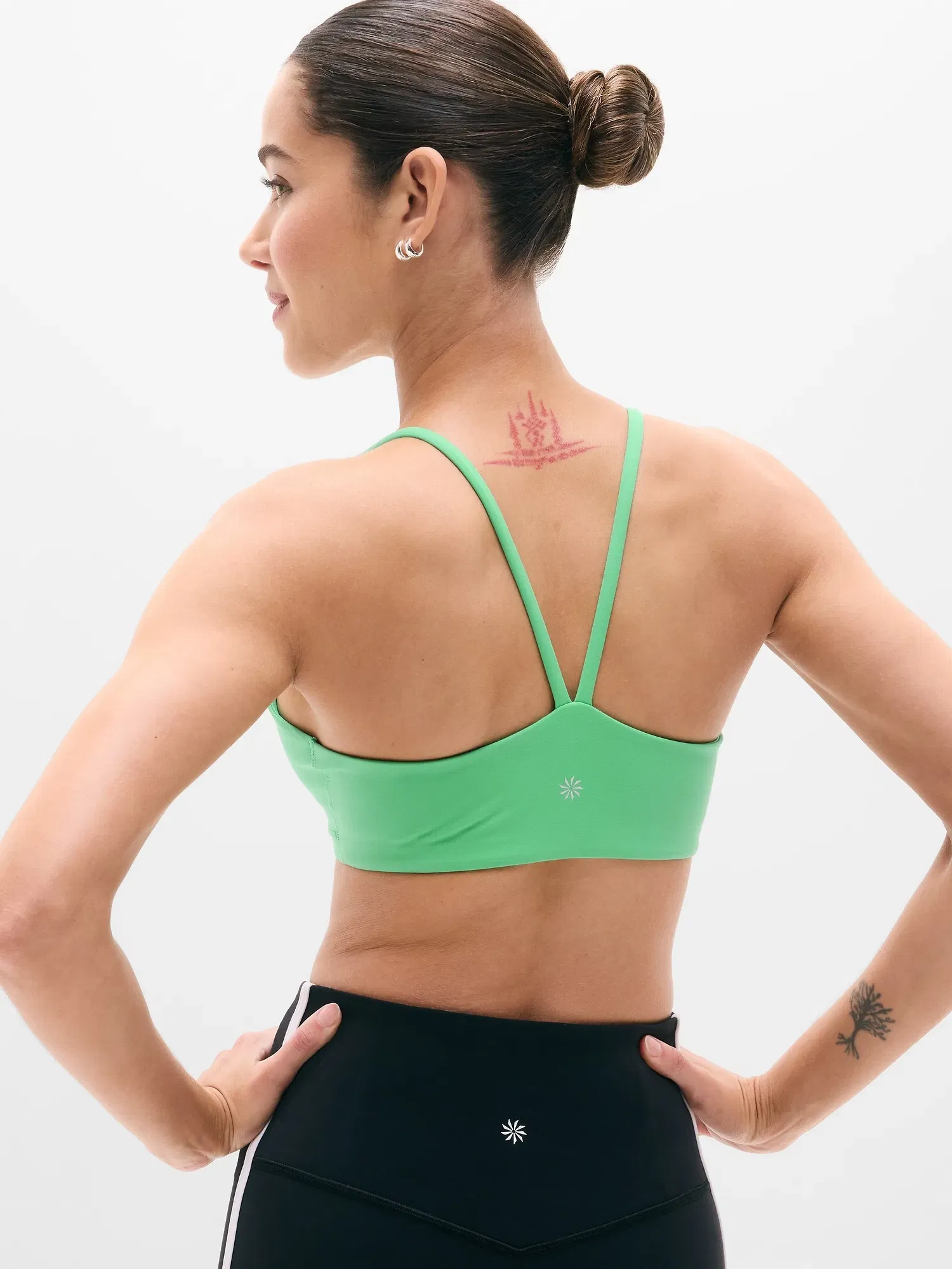 Athleta Transcend Scoop Sports Bra A-C - Green (Palmetto)