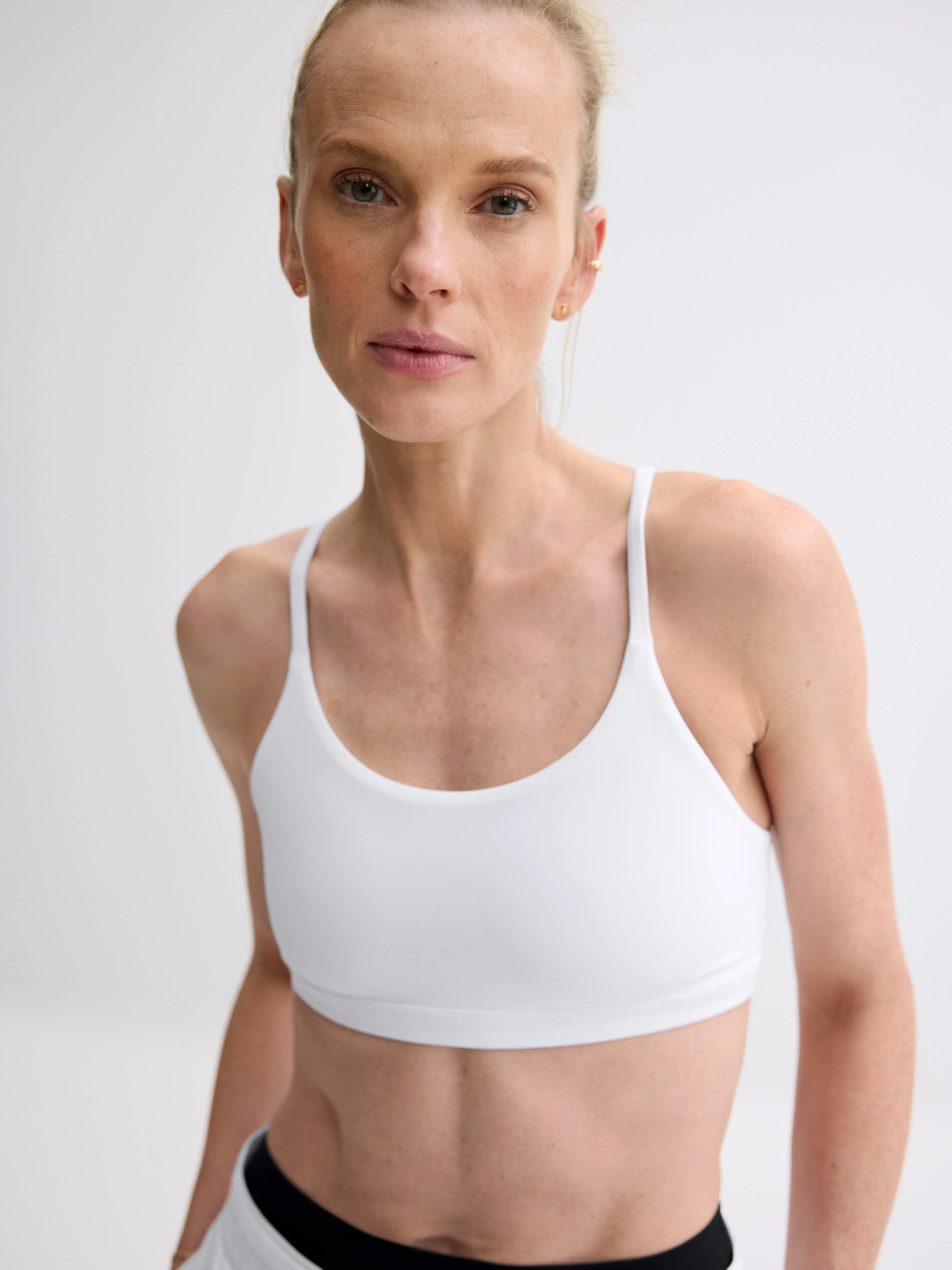 Athleta Transcend Scoop Sports Bra A-C - White (Bright White)