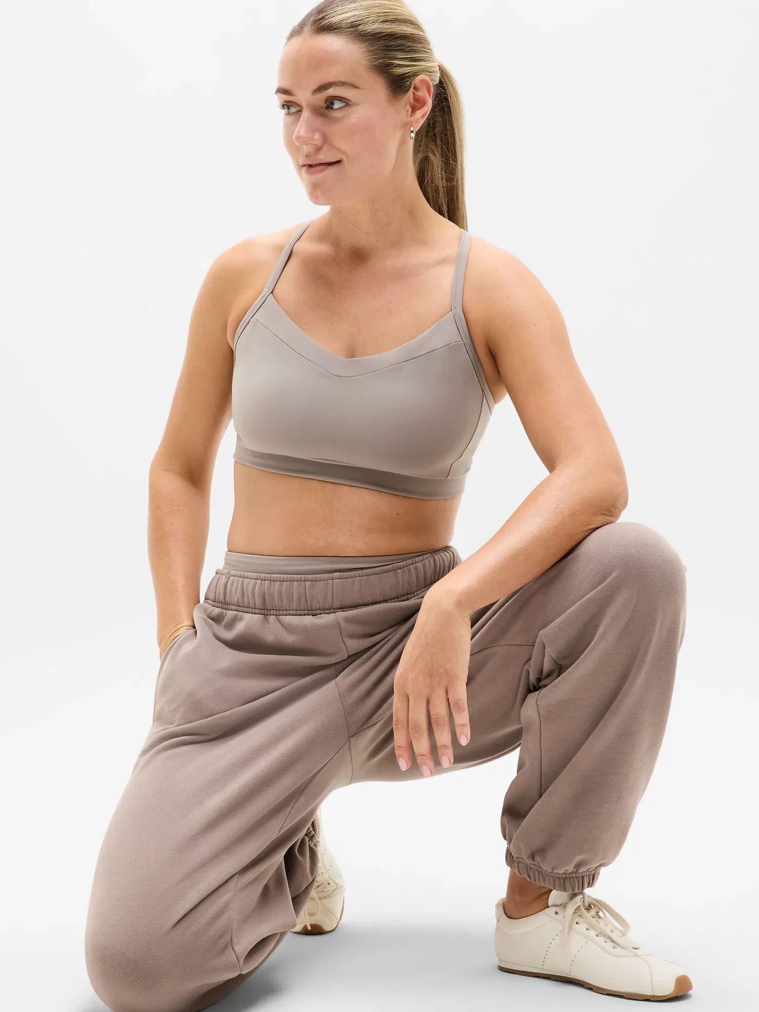 Athleta Vital Sports Bra A-C - Brown (Mortar Mushroom) - 769482162