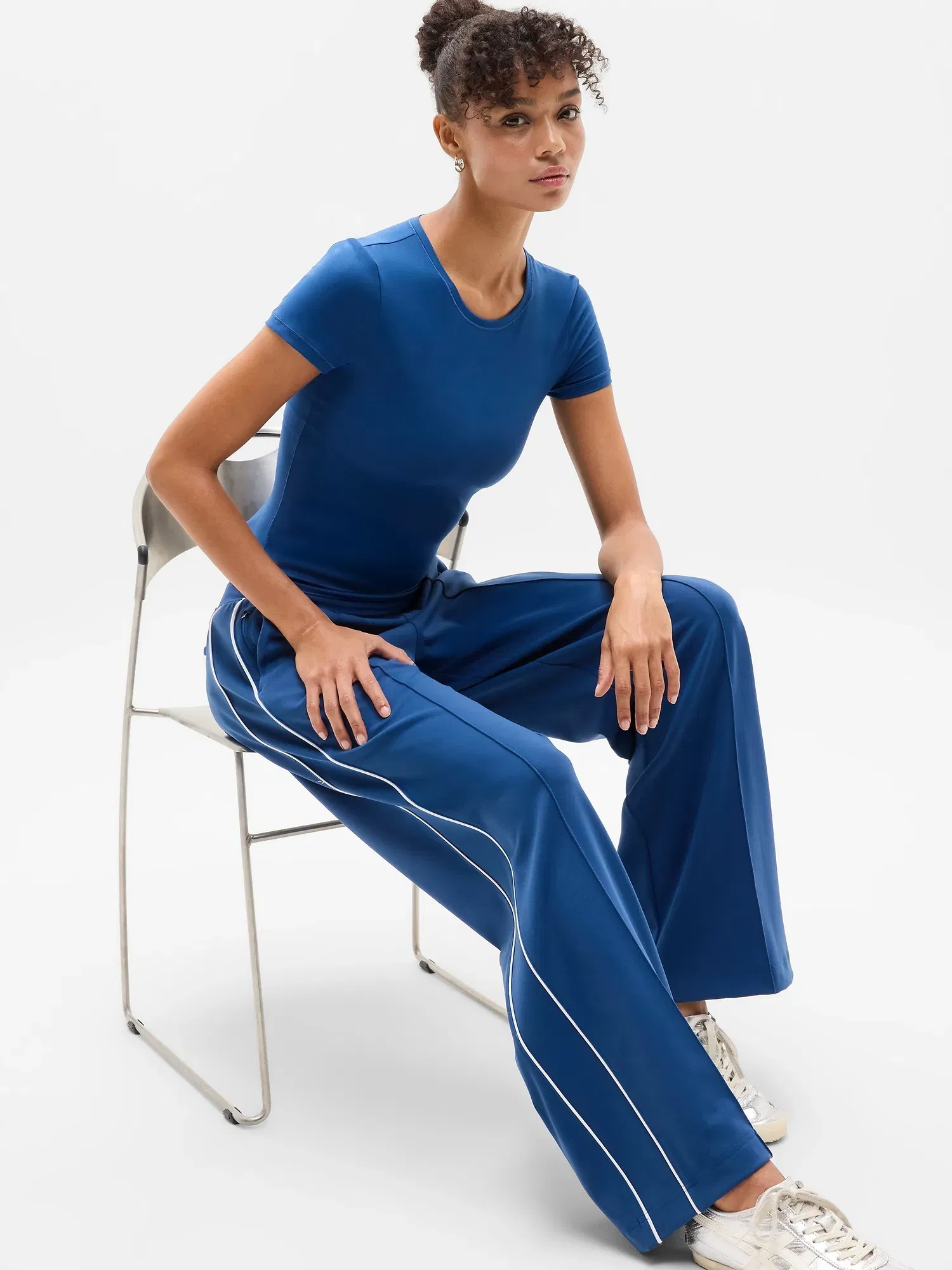 Athleta BodyMove Crew Neck T-Shirt - Blue (Maritime)