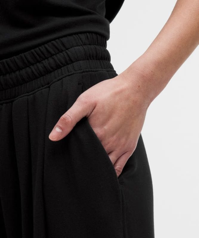 lululemon BeCalm High-Rise Pleated Extra-Wide Leg Pant Updated Fabric *Asia Fit - Black