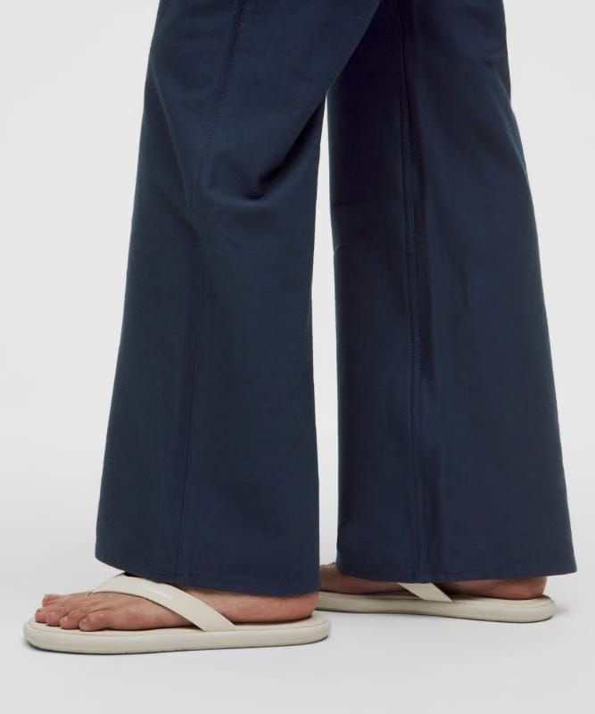 lululemon EasyFive High-Rise Subtle-Flare Pant *Regular - Black