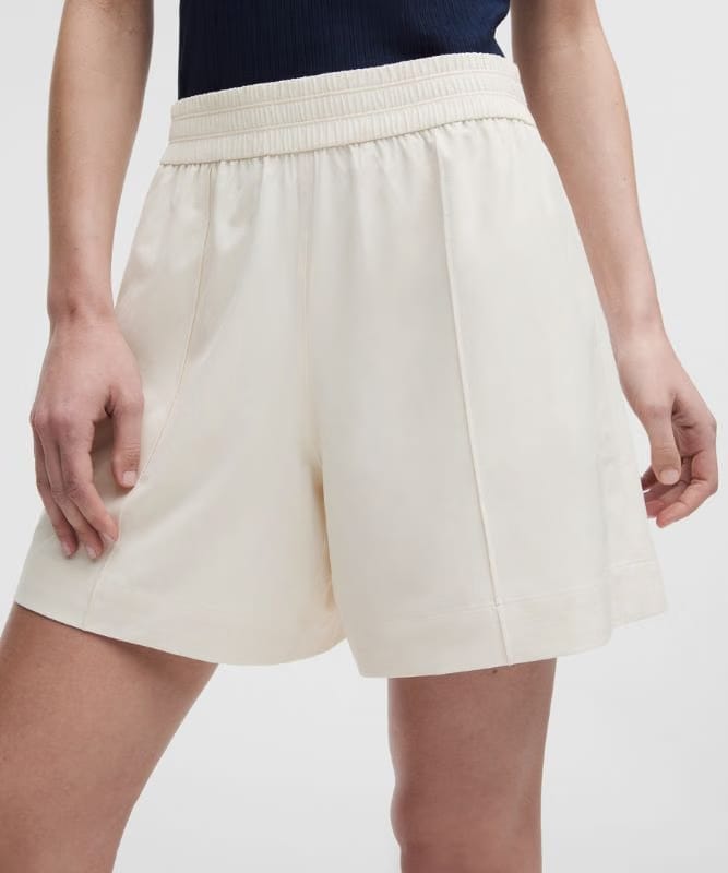 lululemon Breezily Mid-Rise Short 6" - Light Ivory