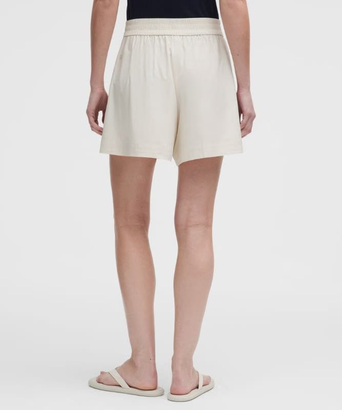 lululemon Breezily Mid-Rise Short 6" - Light Ivory