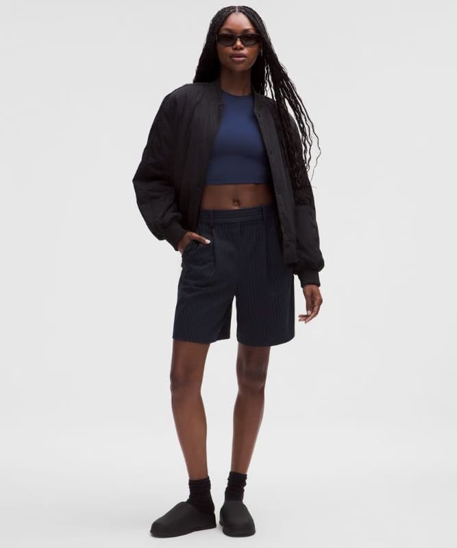lululemon Daydrift Pleated High-Rise Short 7" - Classic Navy/Light Ivory