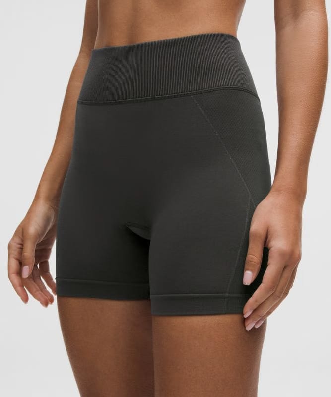lululemon Get Low High-Rise Training Short 5" - Black/Graphite Grey
