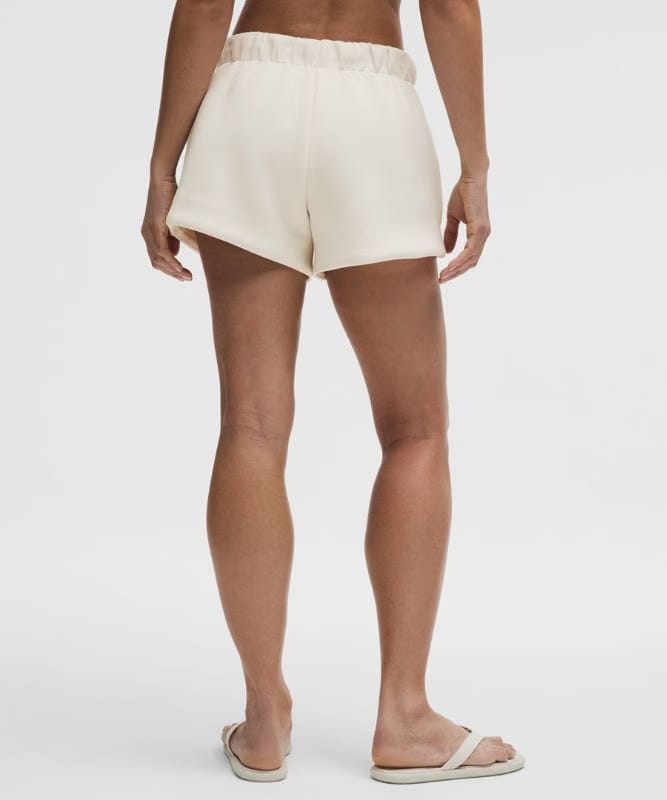 lululemon Sleek Spacer Mid-Rise Short 3.5" - Black