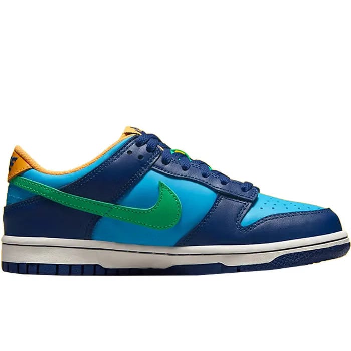 Nike Dunk Low SE Baltic Blue Gum x Kyrie Irving