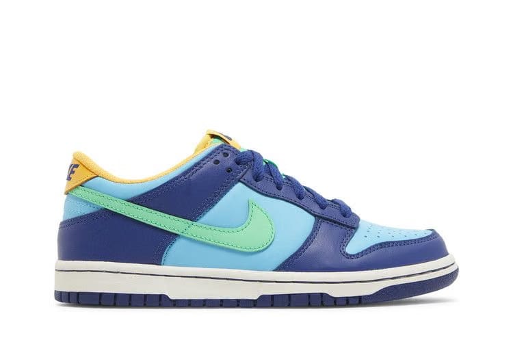 Nike Dunk Low SE Baltic Blue Gum x Kyrie Irving