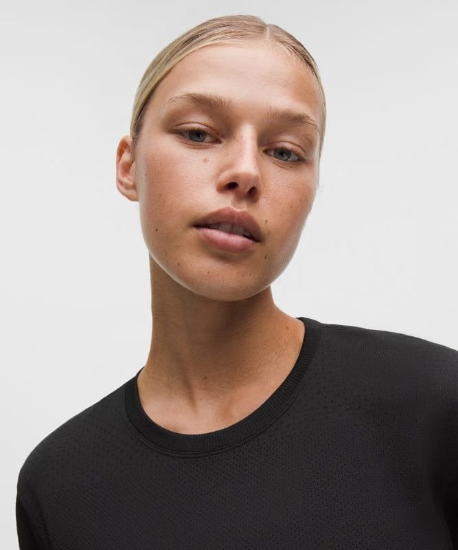 lululemon Swiftly Perforated Stripe Short-Sleeve Shirt - Black/Black