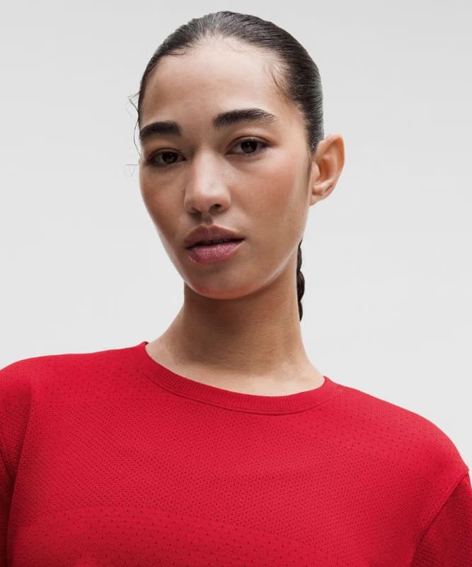 lululemon Swiftly Perforated Stripe Short-Sleeve Shirt - Oxford Red/Oxford Red