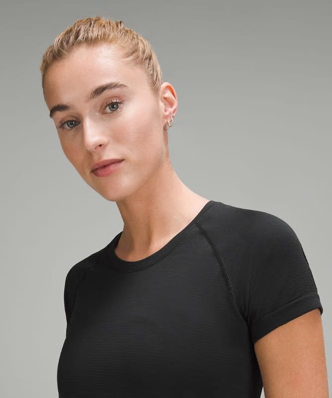 lululemon Swiftly Tech Short-Sleeve Shirt 2.0 *Waist Length - Black/Black