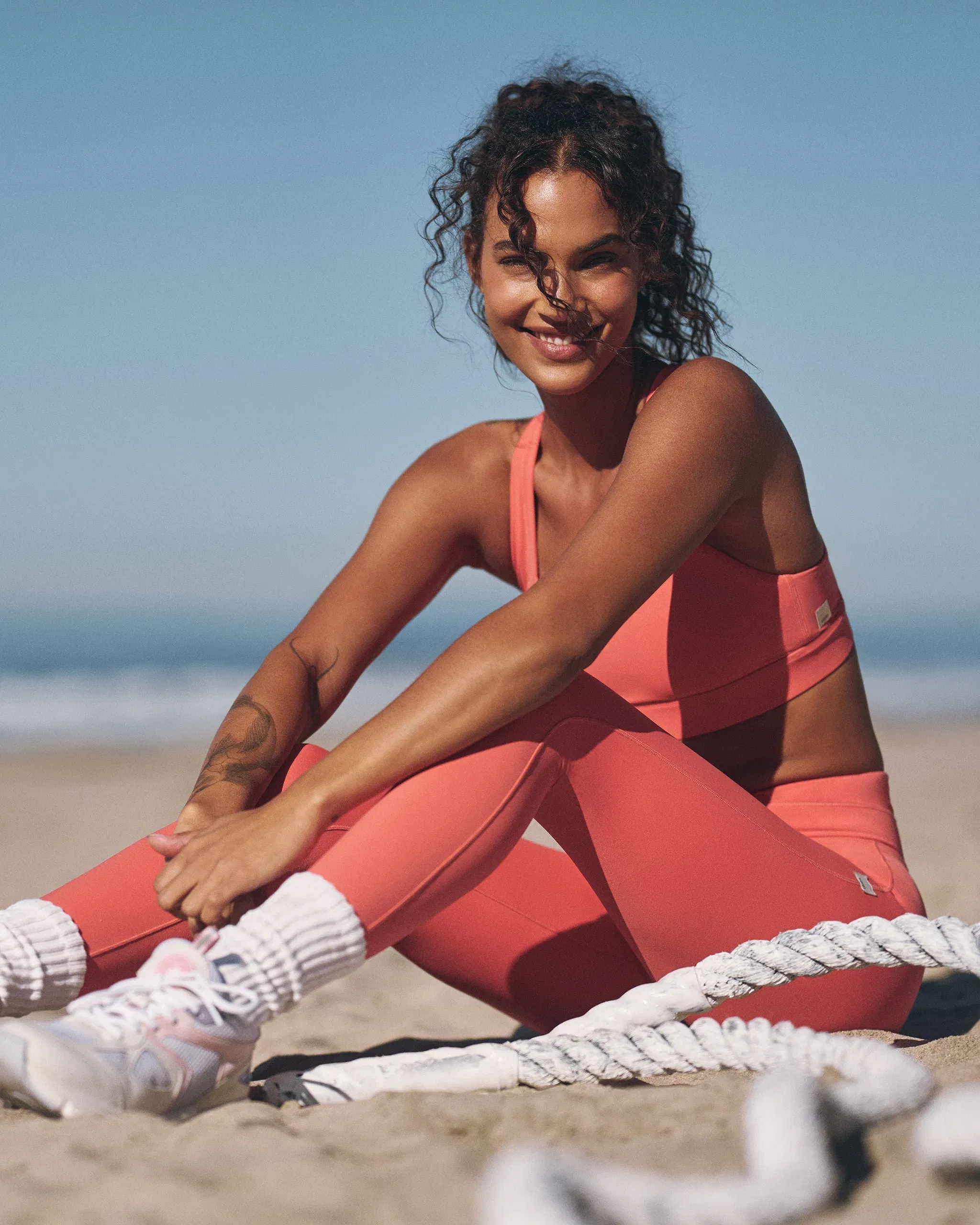 Vuori Daily Form Legging - Bright Coral