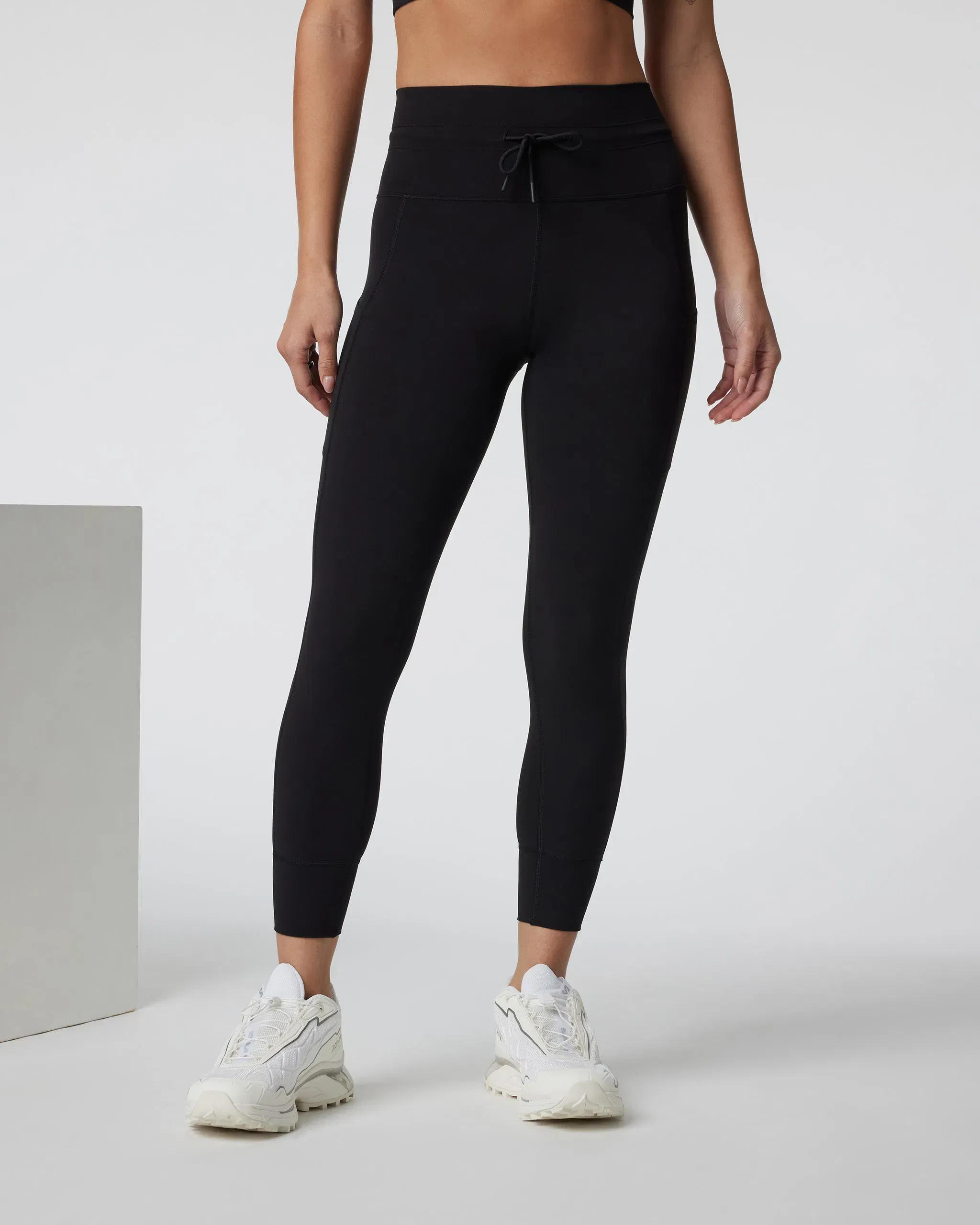 Vuori Daily Pocket Legging - Short - Black
