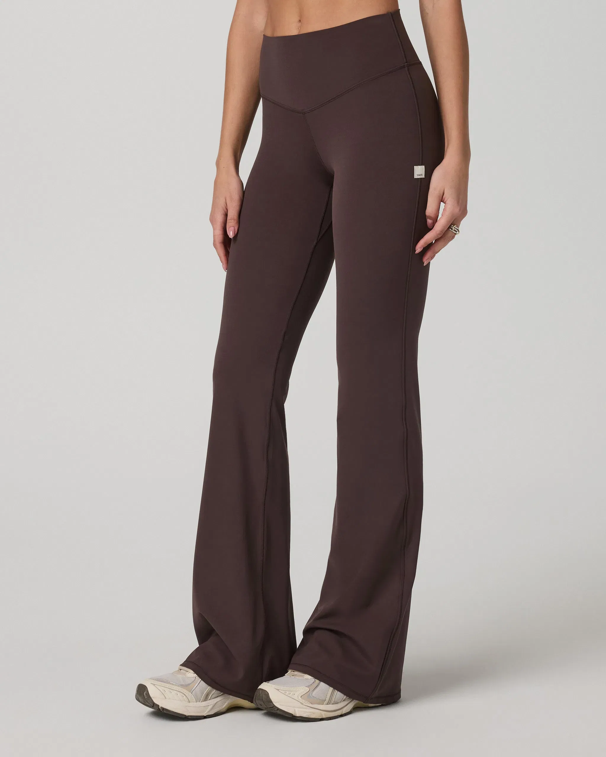 Vuori AllTheForm™ Flare - Short - French Roast