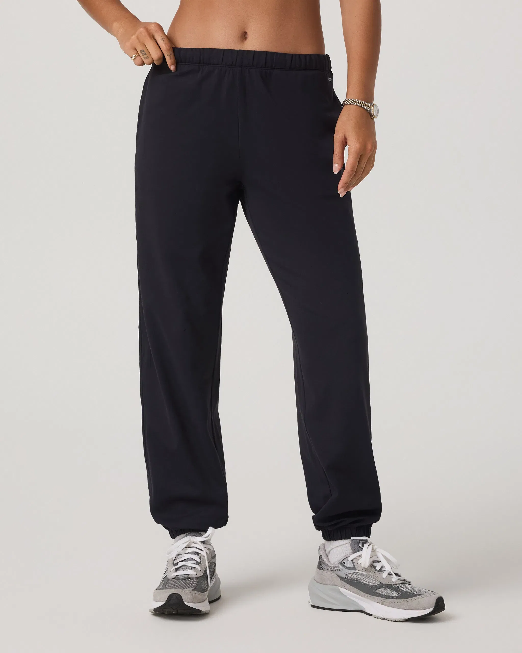 Vuori Halo Modern Sweatpant - Solid Black