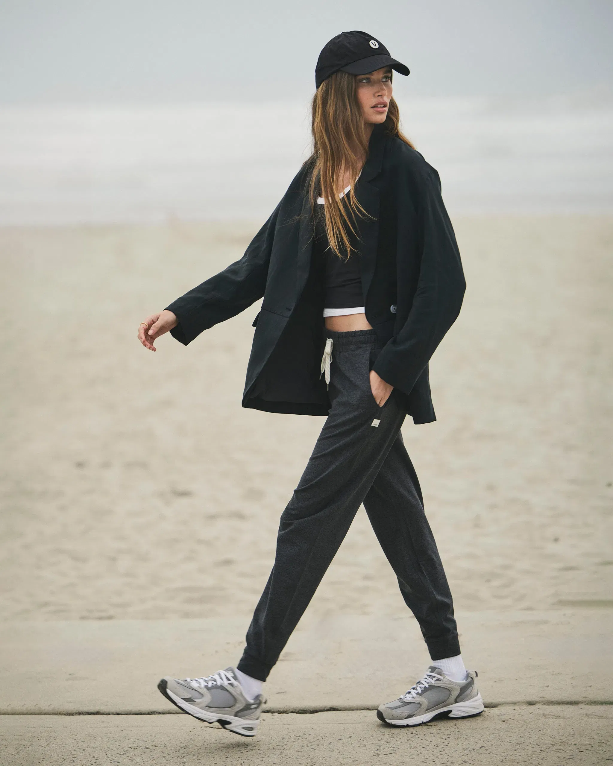 Vuori Performance Jogger - Charcoal Heather