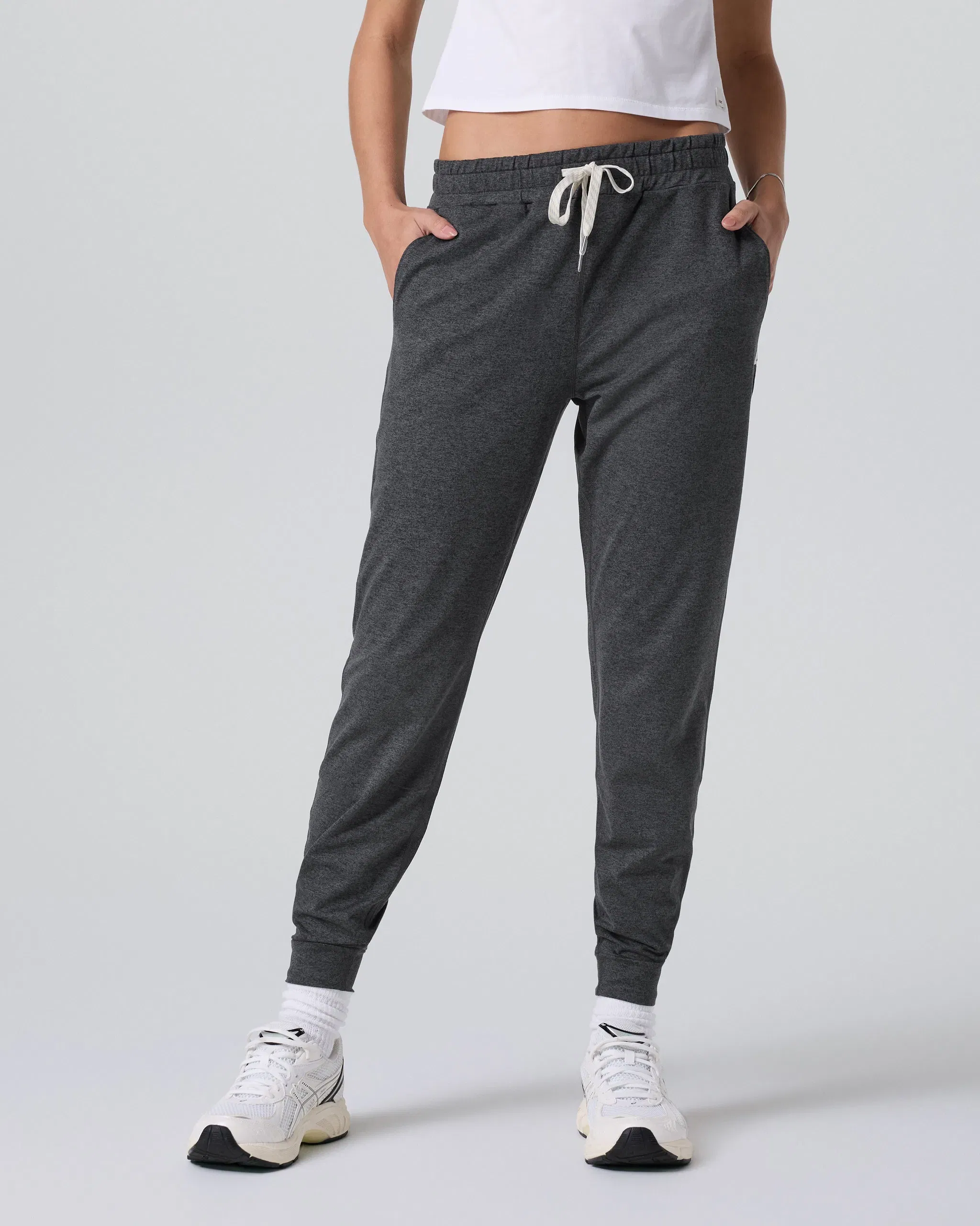 Vuori Performance Jogger - Long - Charcoal Heather