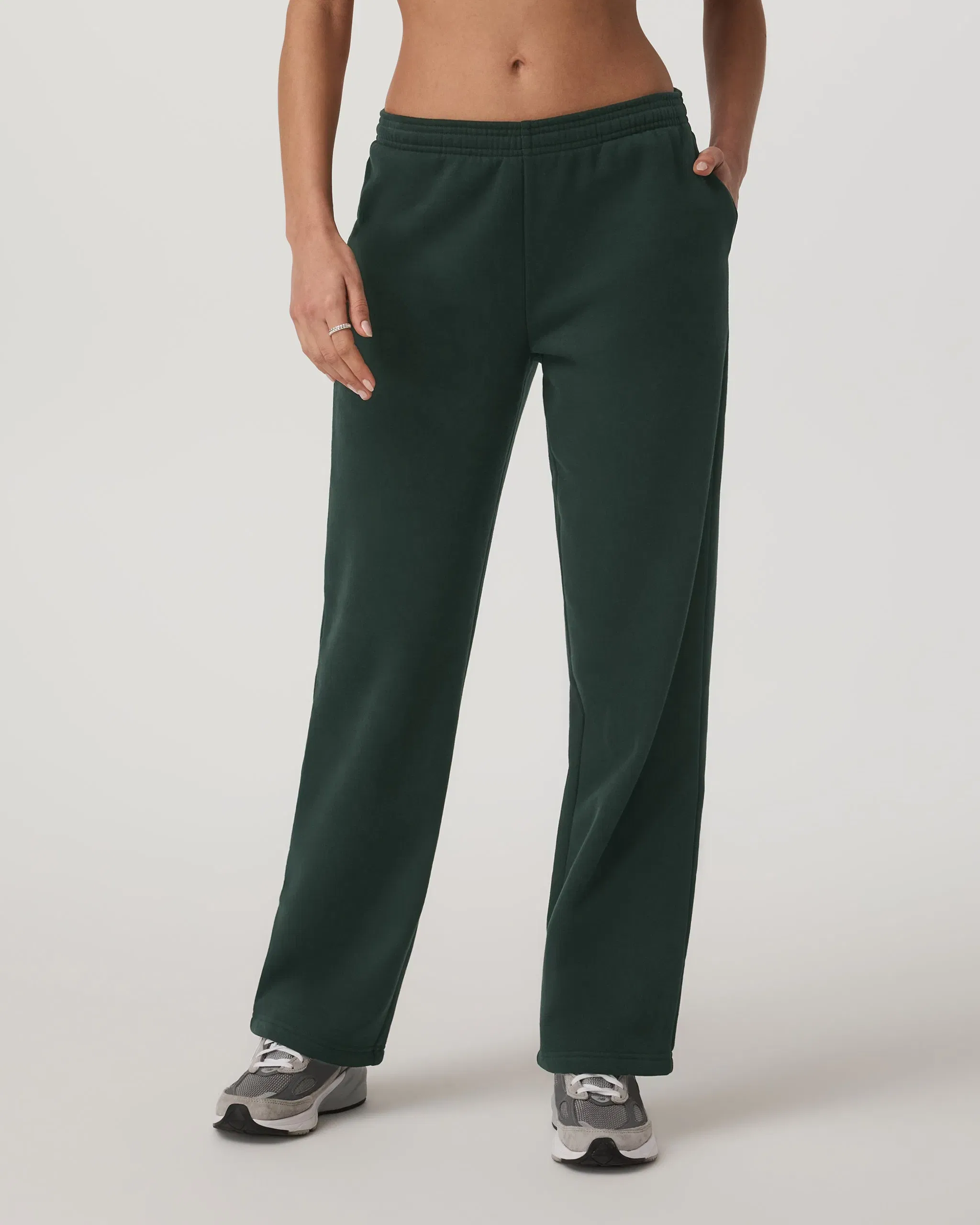 Vuori Restore Straight Leg Sweatpant-Short - Evergreen