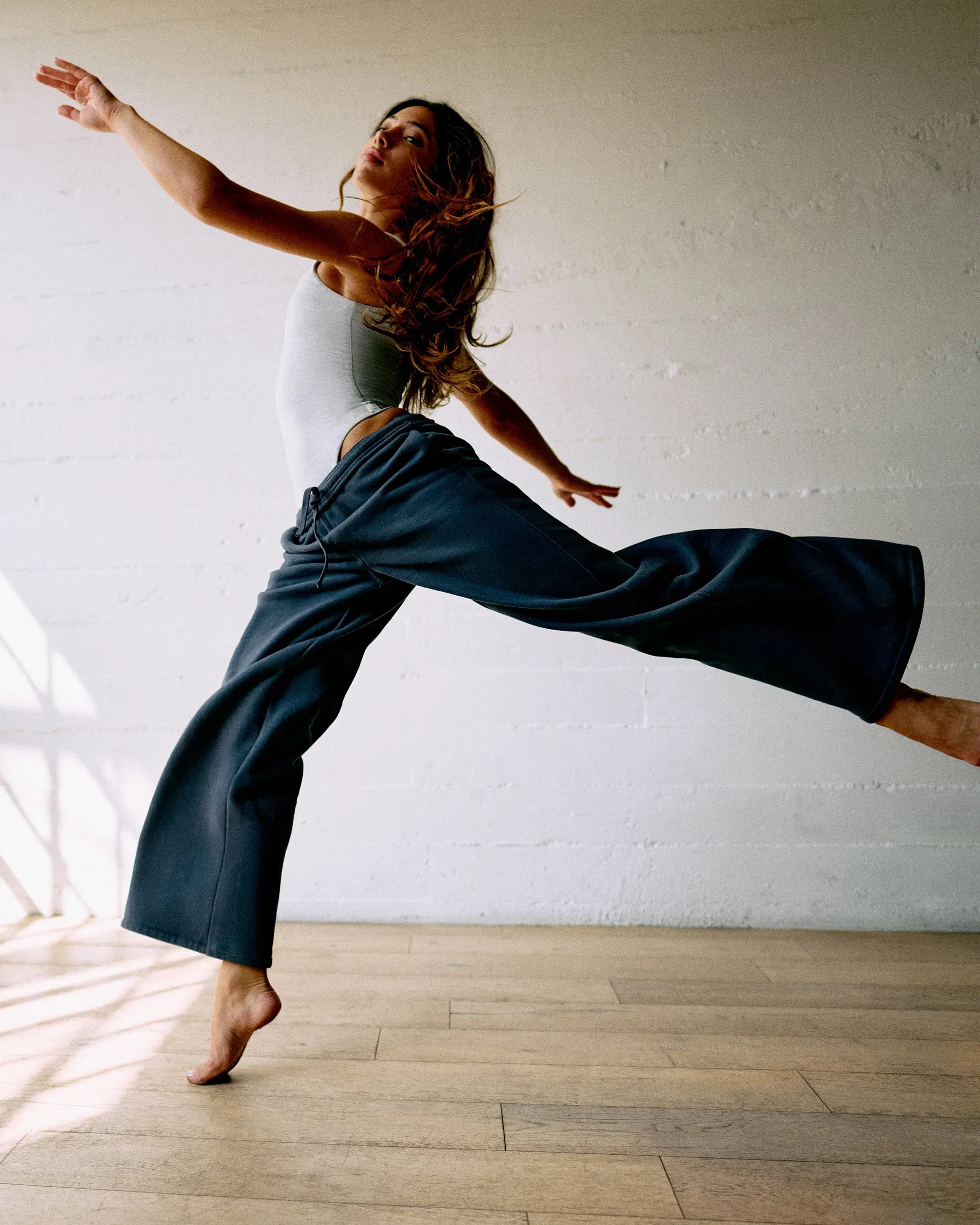 Vuori Restore Ultra Wideleg Sweatpant - Ocean Blue
