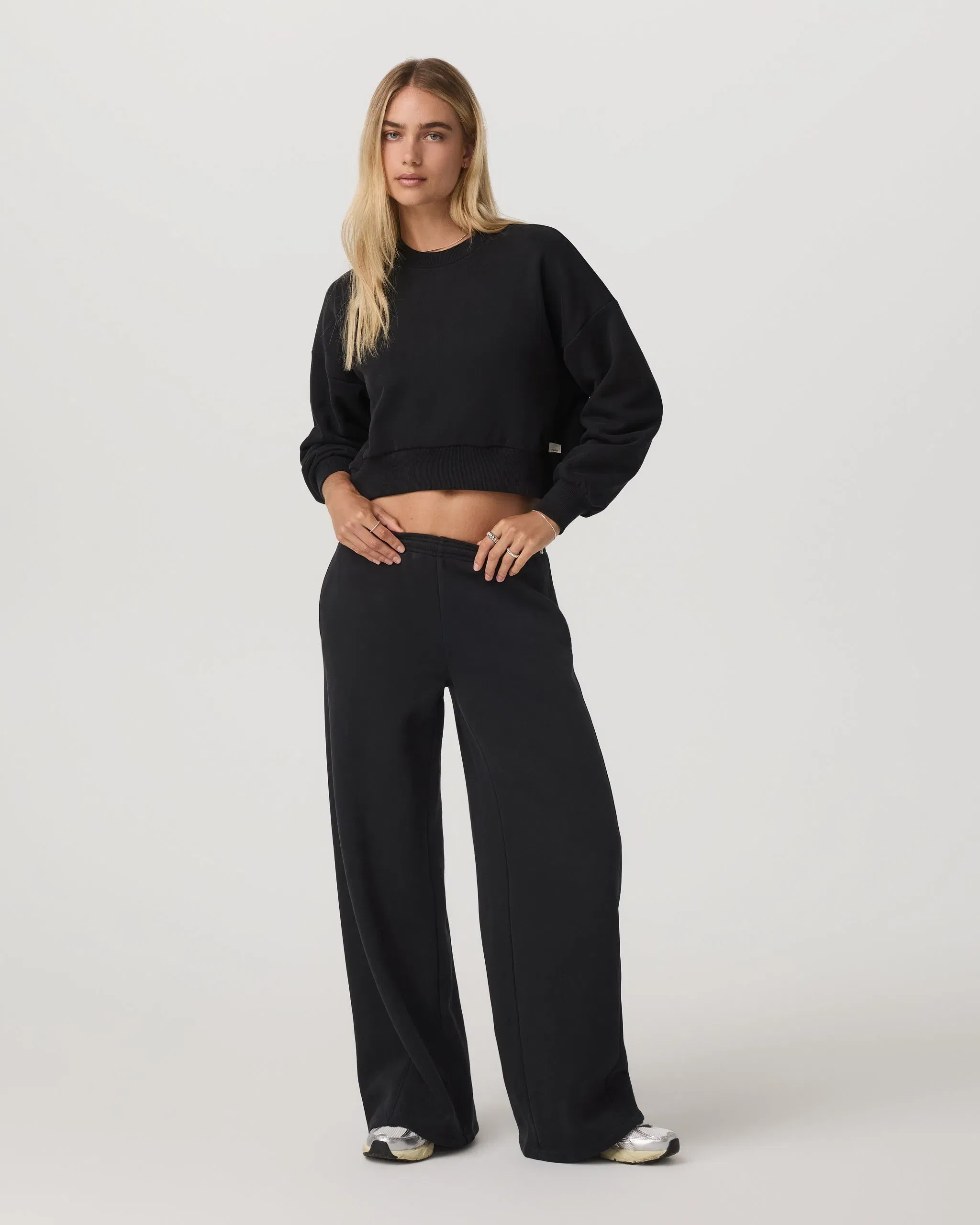 Vuori Restore Ultra Wideleg Sweatpant - Long - Washed Black