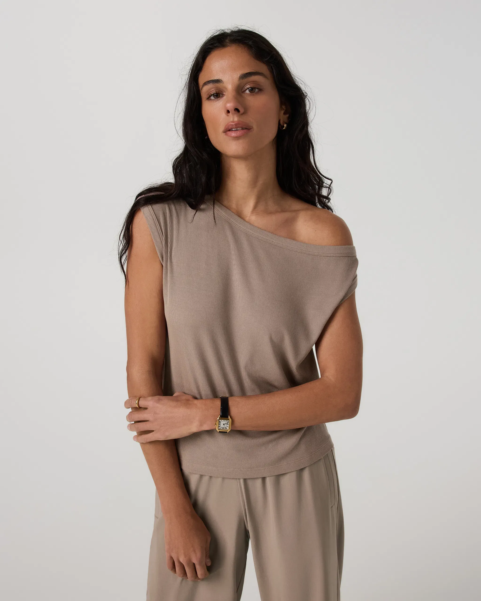 Vuori Cove Asymmetric Top - Sorrel Brown