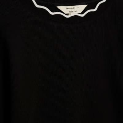 Black Long Sleeve Scallop Trim Top