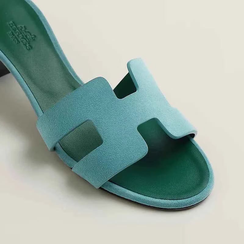 Oasis sandal