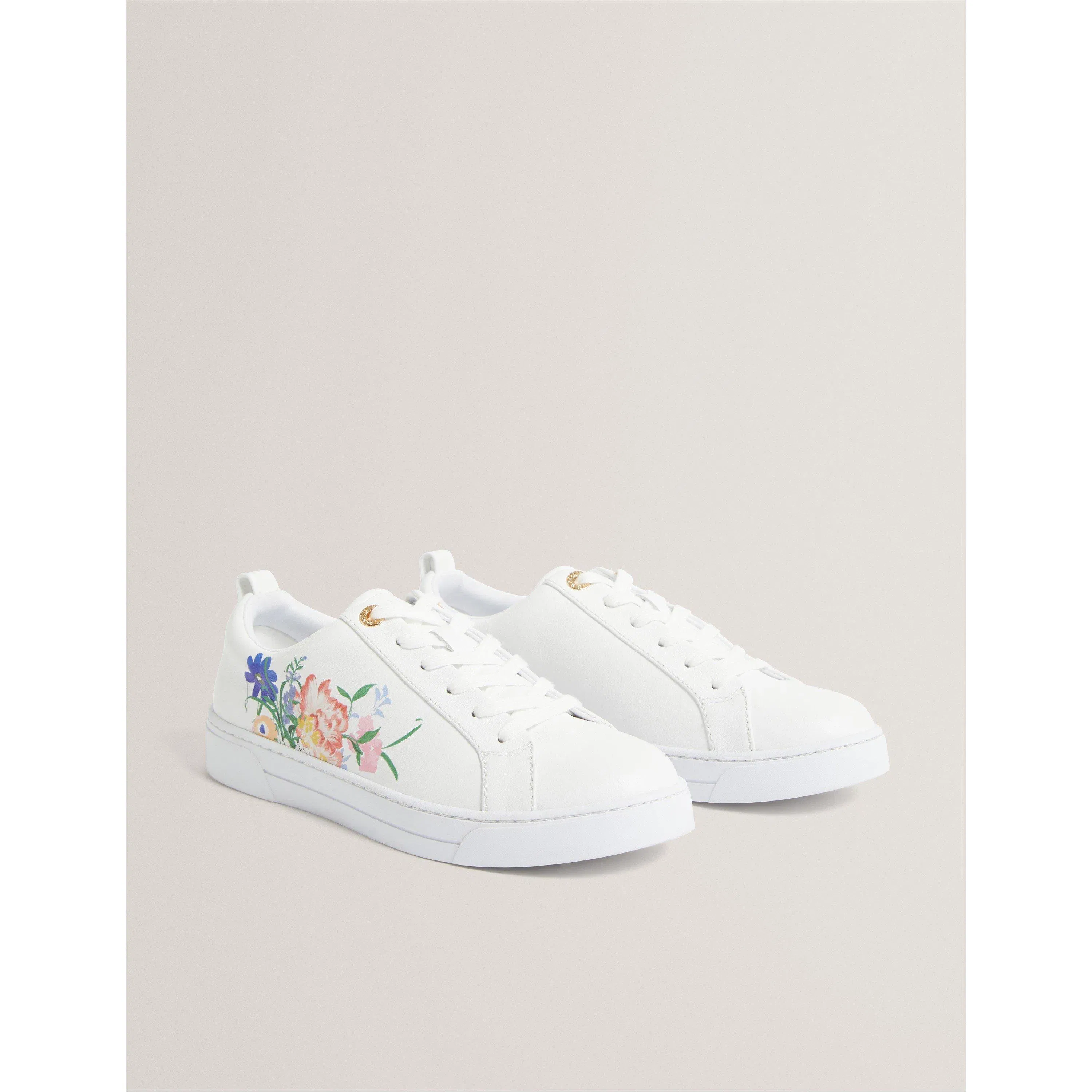 Low-Top Trainers