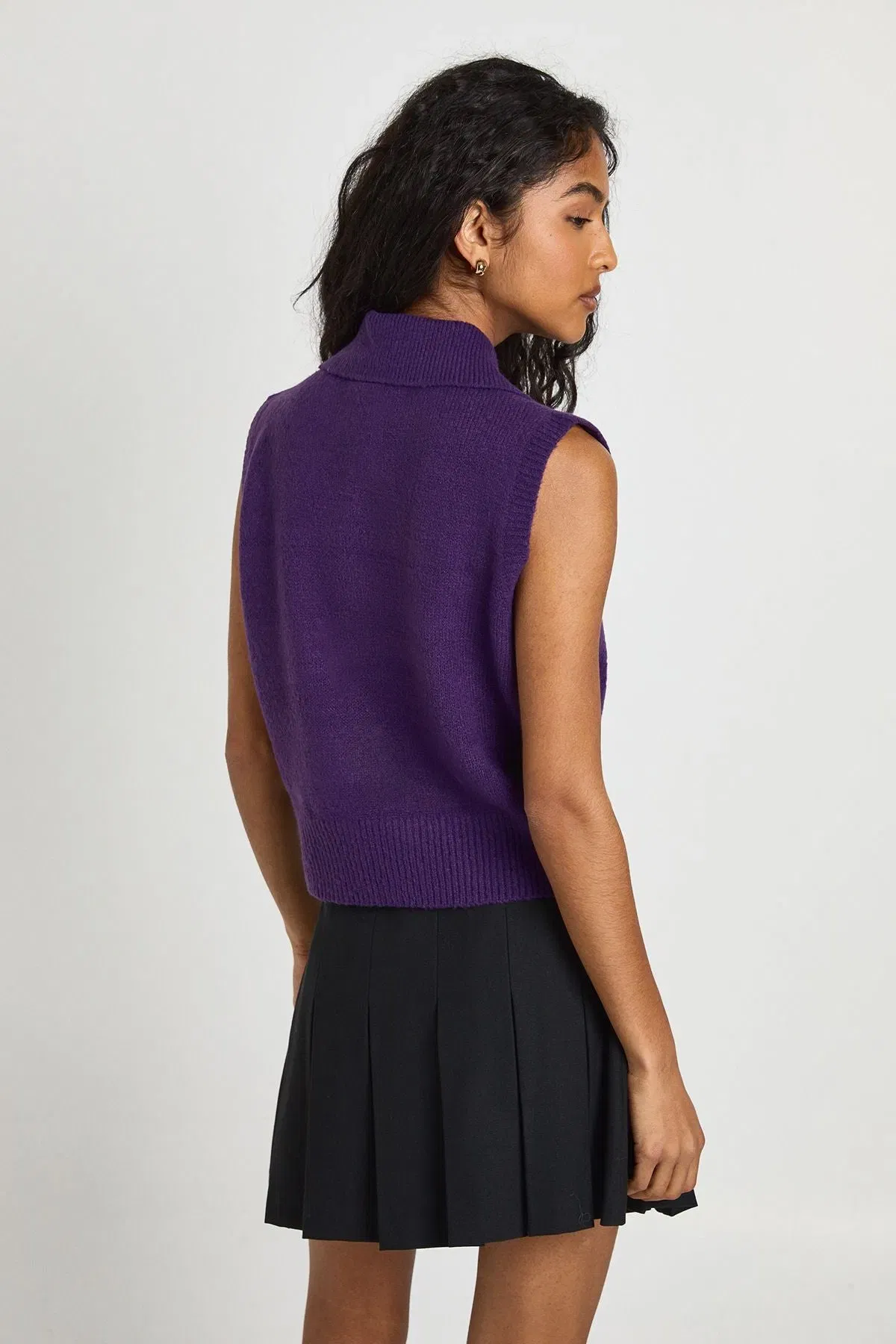 Collar Detail Soft Knit Knitted Top