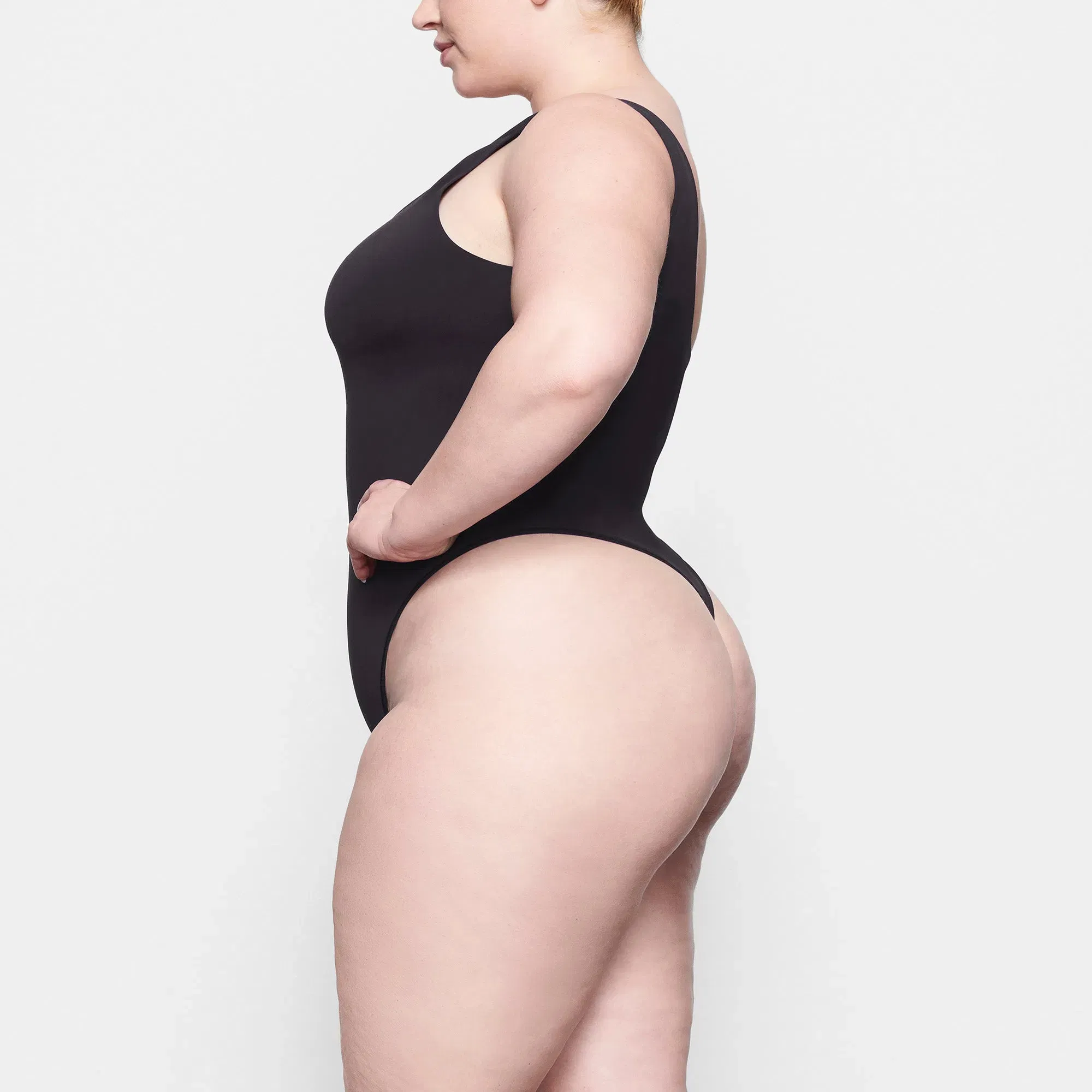 SOFT SMOOTHING SEAMLESS THONG BODYSUIT | ONYX