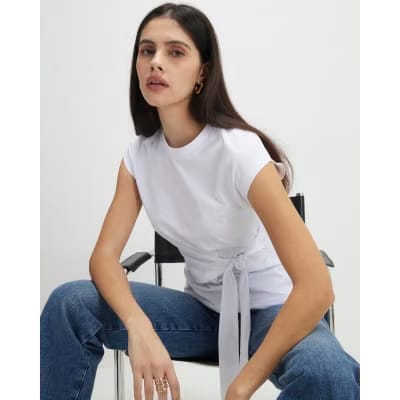 White Short Sleeve Tie Side T-shirt