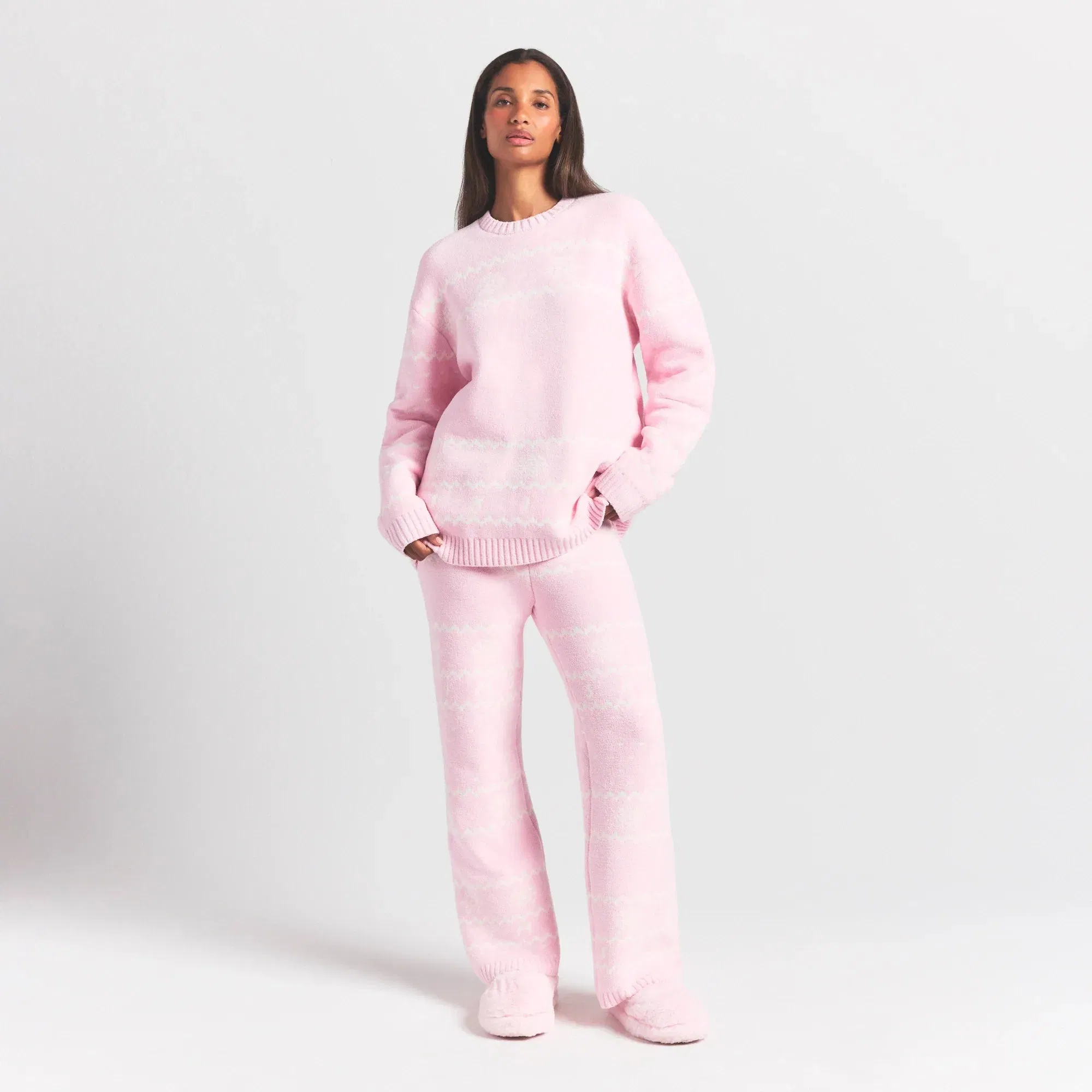 COZY LIGHT CREWNECK PULLOVER | BABY PINK HEART FAIR ISLE