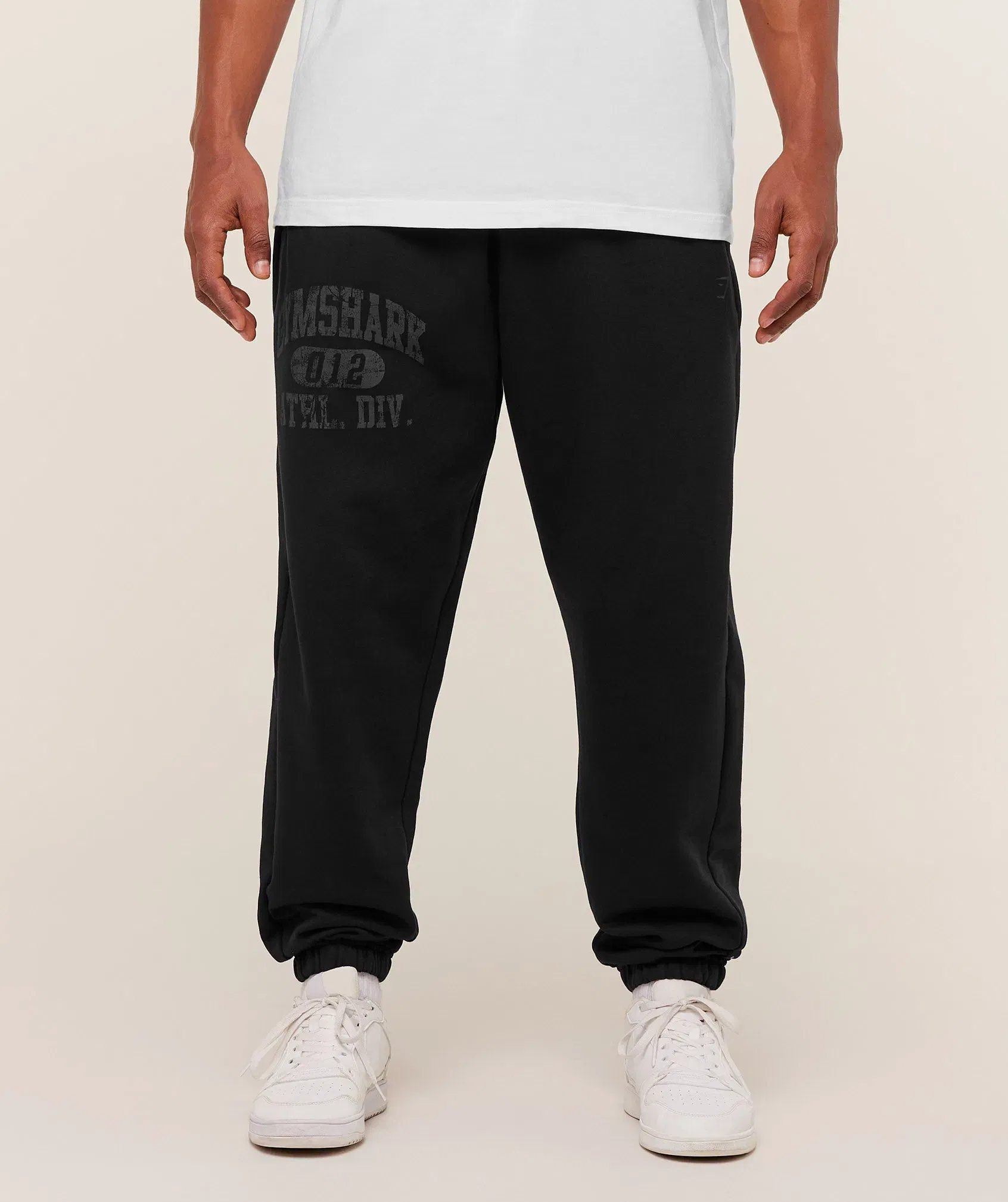 Gymshark Athletic Division Graphic Jogger - GS Black