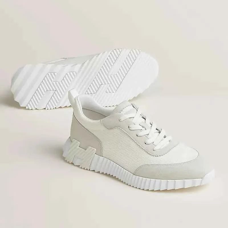 Bouncing sneaker