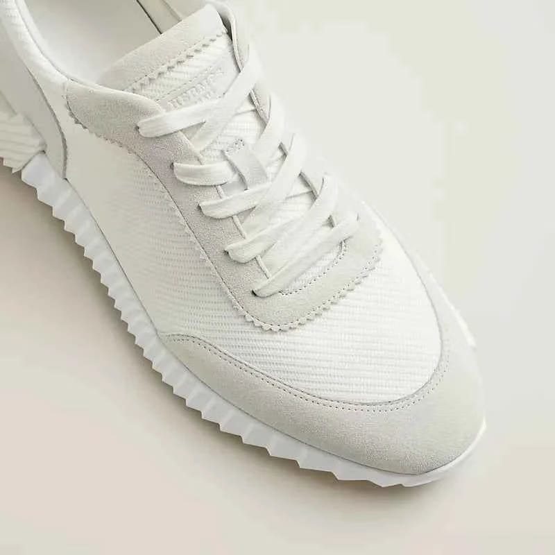 Bouncing sneaker