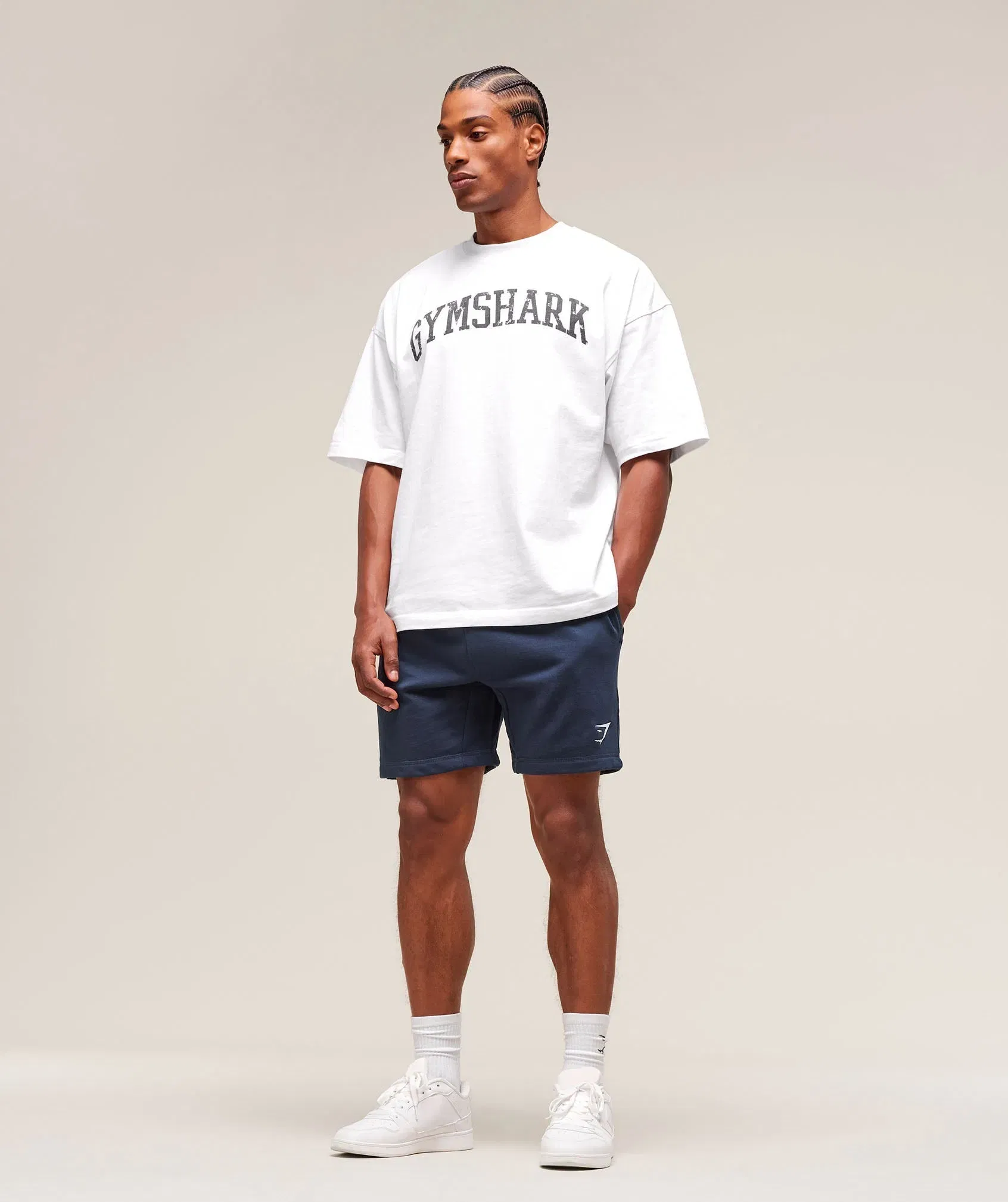 Gymshark Crest 7" Shorts - Navy