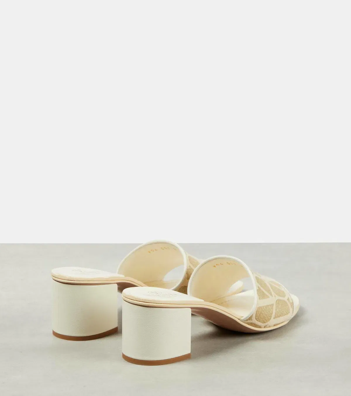 Toile Iconographe 50 raffia-trimmed mules