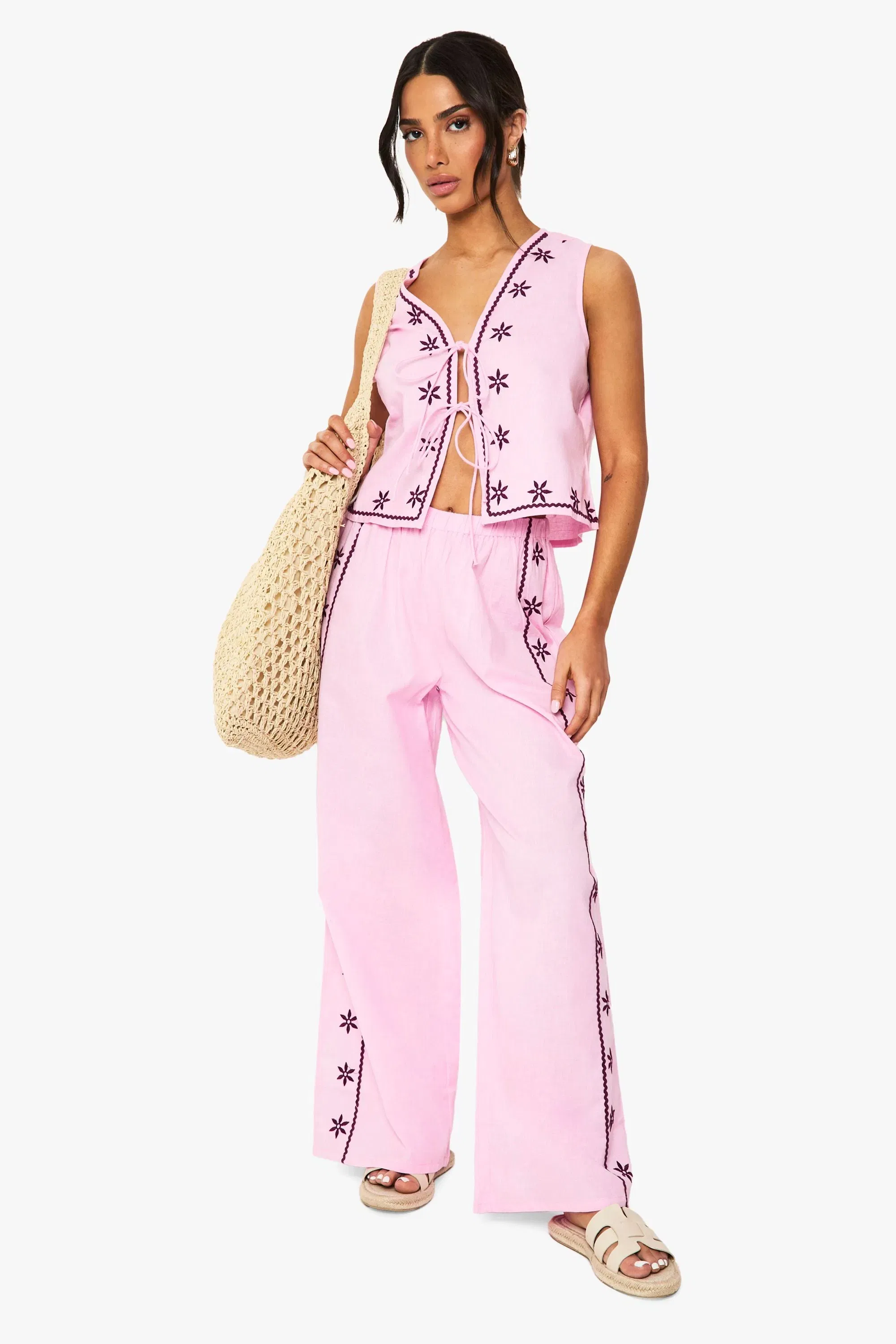Petite Floral Embroidery Waistcoat