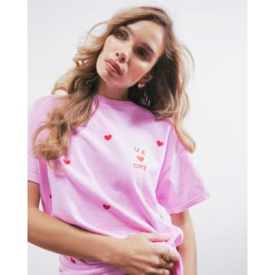 Pink Short Sleeve Ur Cute Embroidered T-shirt