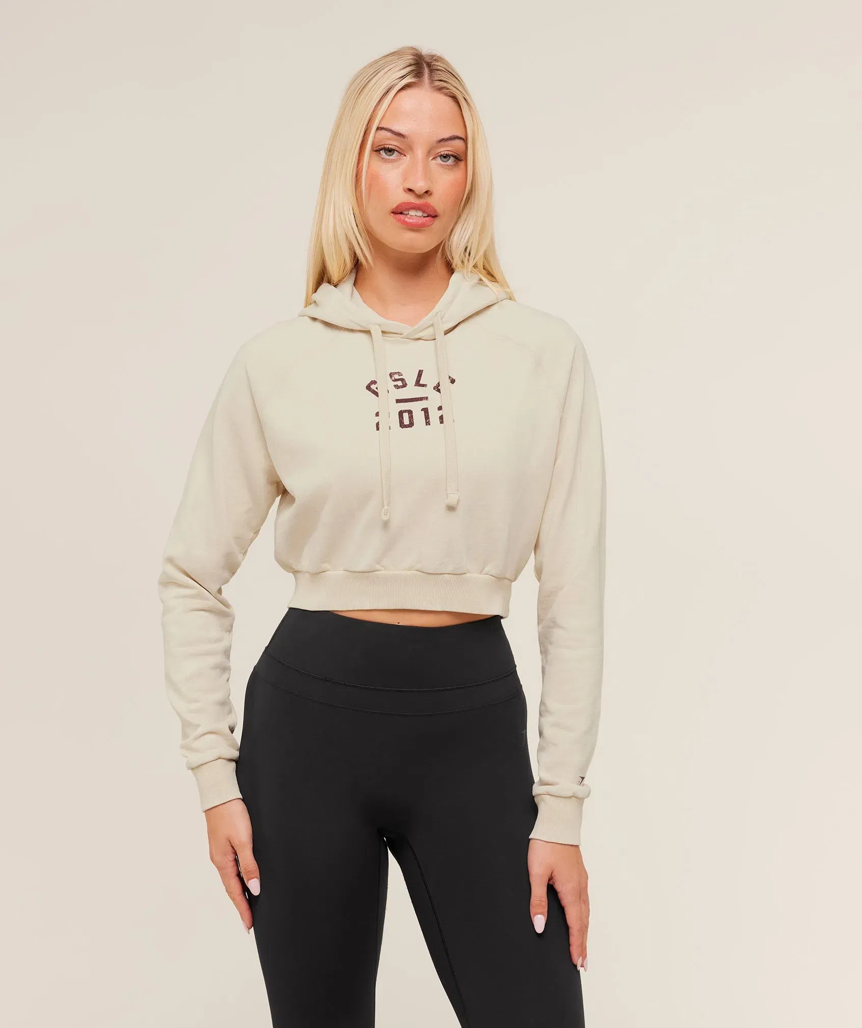 Gymshark Gymshark Lifting Club 2012 Graphic Cropped Hoodie - Stone Beige/Wash