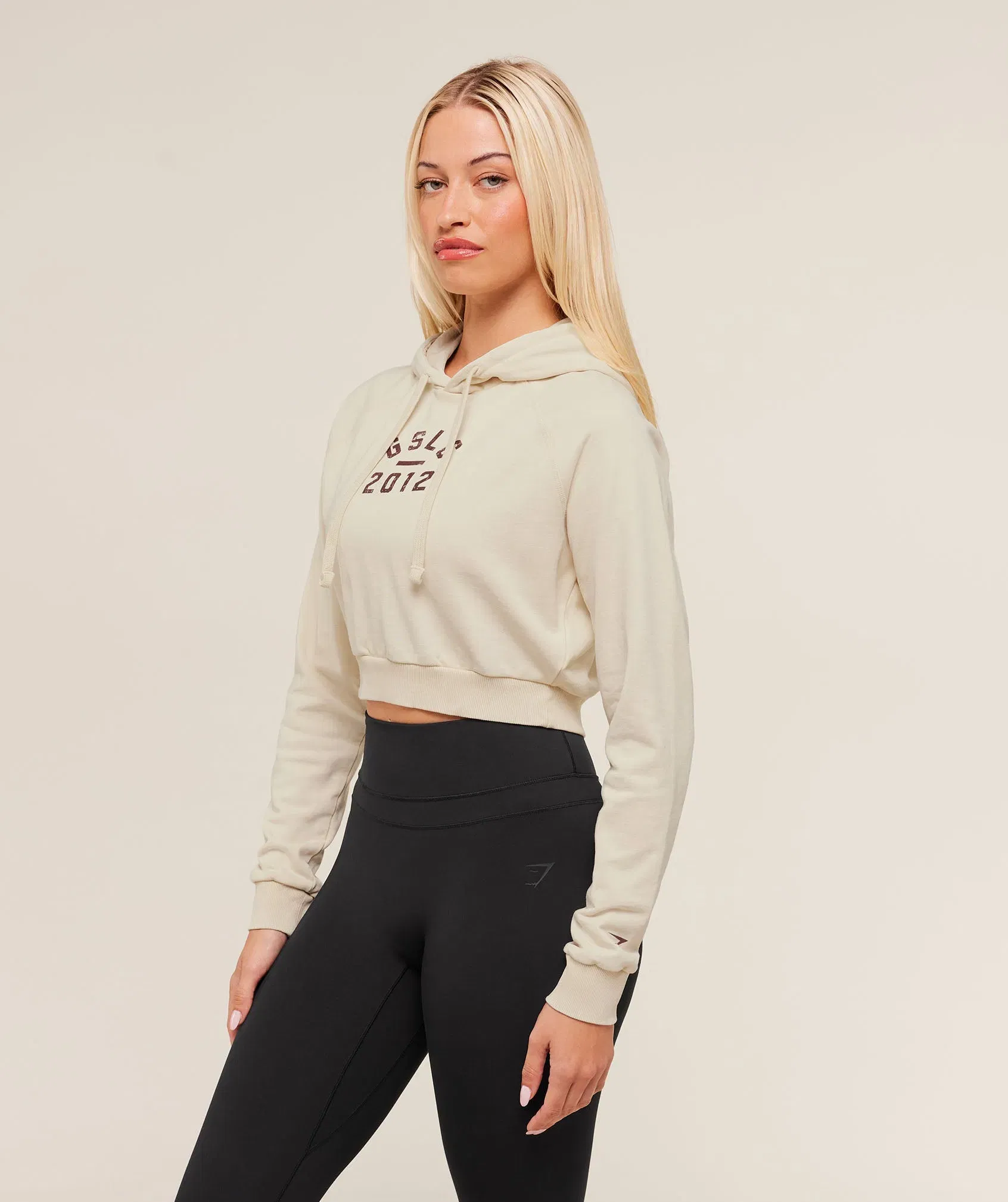 Gymshark Gymshark Lifting Club 2012 Graphic Cropped Hoodie - Stone Beige/Wash