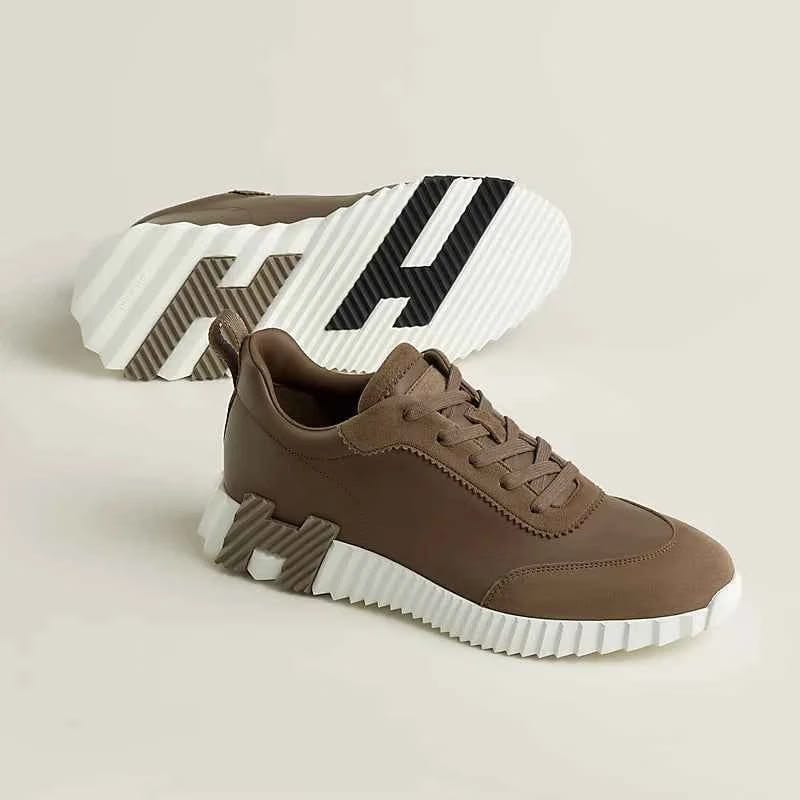 Bouncing sneaker