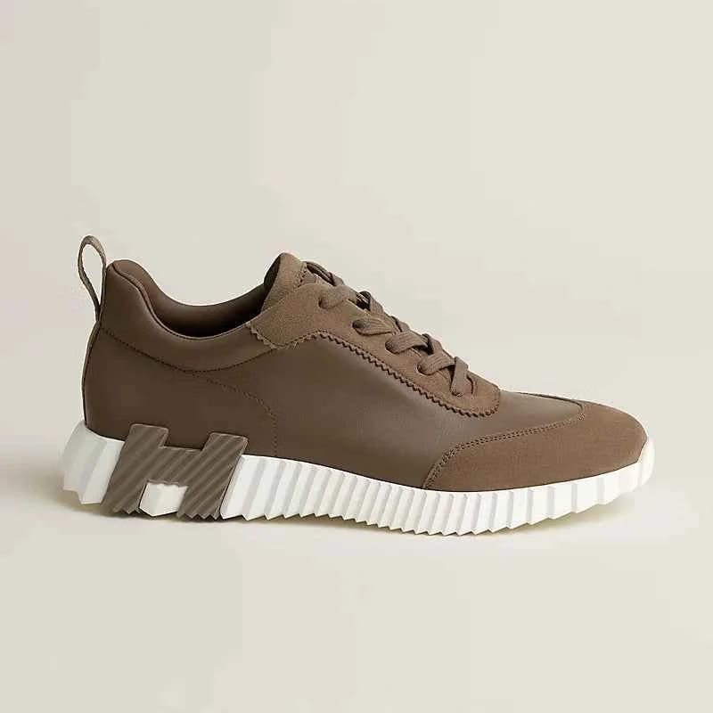 Bouncing sneaker