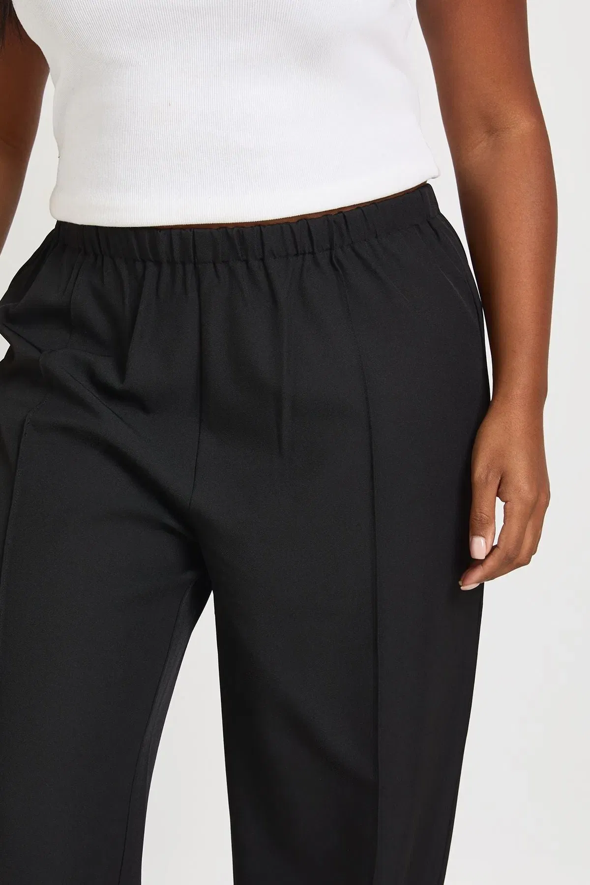 Plus Boohoo Basics Tailored Tapered Trouser